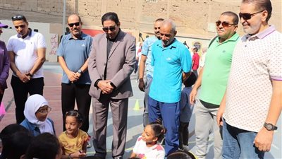 وكيل وزارة الشباب بالجيزة يشهد برنامج تمكين الفتيات تحت شعار 