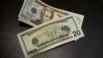 اخر التحديثات.. ننشر تطورات سعر الدولار اليوم امام الجنيه المصري بالبنوك والسوق السوداء 