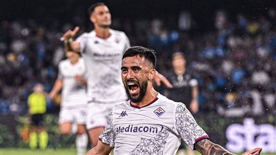 فيورنتينا يضرب نابولي بثلاثية في الدوري الإيطالي