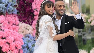 دخول نانسي نور وحضور رامي جمال.. لقطات حصرية للفجر الفني من حفل زفاف تامر عاشور 