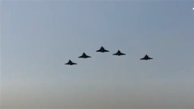 شاهد| طائرات الرافال تشارك في حفل تخريج الكليات العسكرية 2023