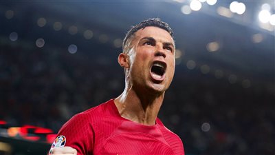 رونالدو يسجل ثنائية ويقود البرتغال للفوز على سلوفاكيا والتأهل إلى تصفيات يورو 2024