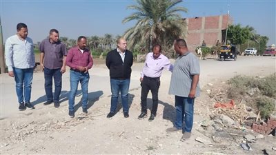 نائب محافظ الجيزة يتفقد مشروعات الخطة الاستثمارية للعام الحالي بالبدرشين (صور)