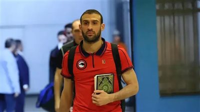 والد عمر كمال عبدالواحد يكشف لـ 