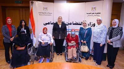 وزيرة التضامن تلتقي أدمن وممثلي 