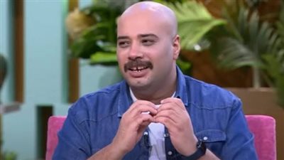 حاتم صلاح لـ الفجر الفني: غوصت داخل عالم الصعيد في مسلسل 