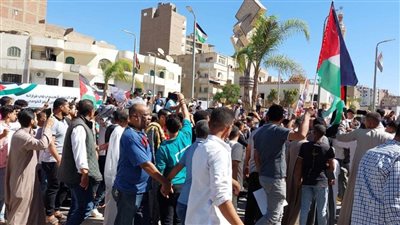 عاجل| الفصائل الفلسطينية تطلق سراح محتجزتين أمريكيتين لدواعي إنسانية