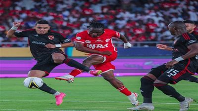 شاهد بالصور.. لاعبو الأهلي يدعمون فلسطين في مباراة سيمبا