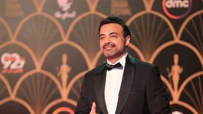 عمرو محمود ياسين يوضح حقيقة الاقتباس من كتاب 