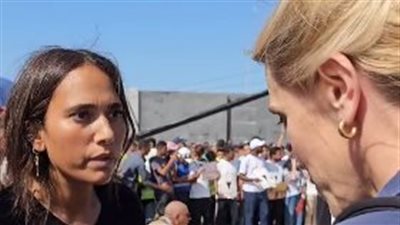 من أمام معبر رفح.. رحمة زين توبخ مراسلة قناة CNN