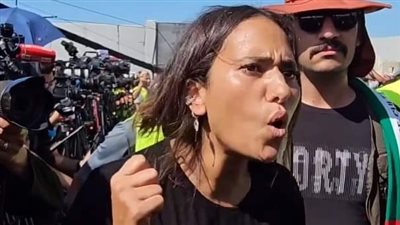 بعد وصفها مراسلة 