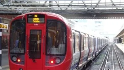 الشرطة تحقق في هتاف سائق مترو أنفاق لندن المؤيد للفلسطينيين