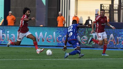 التعادل السلبي يحسم الشوط الأول من مباراة الأهلي وسيمبا التنزاني