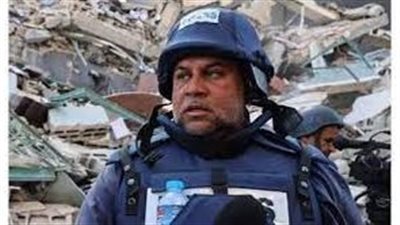 عاجل - أول تعليق من قناة الجزيرة على استشهاد أسرة مراسلها 