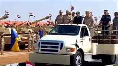 تعليق هام لـ خبير عسكري على اصطفاف الفرقة الرابعة في السويس