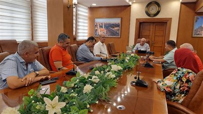 محافظ بورسعيد يتابع الموقف التنفيذي في عدد من المشروعات التنموية والصناعية الجاري تنفيذها