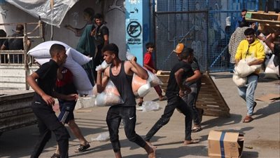 إسرائيل تقصف غزة والأمم المتحدة تحذر من أن النظام 