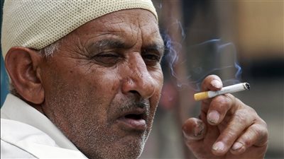 كيف يمكن ضبط أسعارالسجائر؟.. رئيس شعبة الدخان يوضح