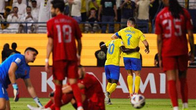 إقبال جماهيري كبير على شراء تذاكر مباراة الدحيل والنصر