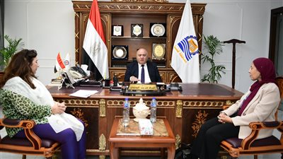  محافظ قنا يبحث آخر مستجدات الموقف التنفيذي لمشروع 