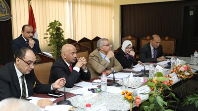 مجلس جامعة الزقازيق يعقد اجتماعه الدوري ويناقش عددًا من الموضوعات