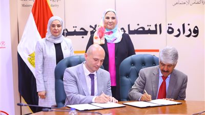 القباج تشهد توقيع بروتوكول تعاون بين الهلال الأحمر المصري والمؤسسة الملكية البحرينية