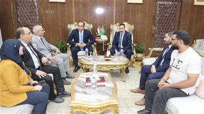 محافظ المنوفية يلتقي وفد وزارة التخطيط وبنك الاستثمار القومي لمتابعة نسب تنفيذ المشروعات