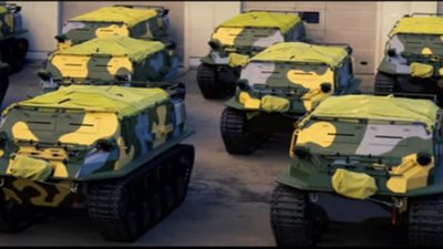 شاهد.. روسيا تدعم الجيش بعربات برمائية جديدة