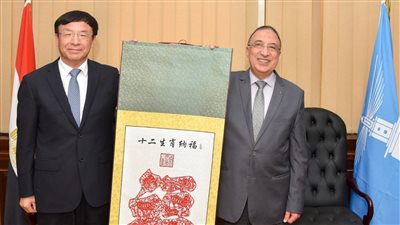 محافظ الإسكندرية يستقبل قنصل عام الصين ووفد من مقاطعة شاندونج الصينية