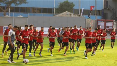 الأهلي يختتم استعدادته لمواجهة سيراميكا كليوباترا بدوري 