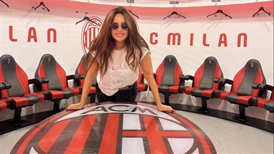 زينة تشارك جمهورها صورًا وتعلق: 