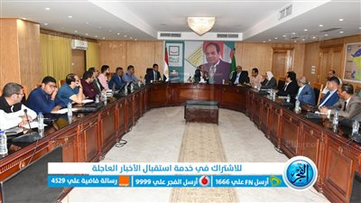 محافظ الفيوم يتابع الموقف التنفيذي لمشروعات 