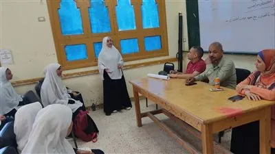 لقاءات متنوعة بقوافل أسيوط الثقافية لاكتشاف المواهب الأدبية بالمدارس