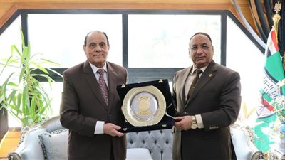 رئيس قضايا الدولة يستقبل رئيس القضاء الأعلى