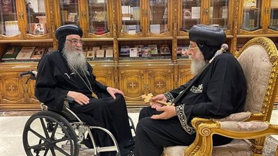 البابا تواضروس الثانى يستقبل نيافة الأنبا أبرآم مطران الفيوم 