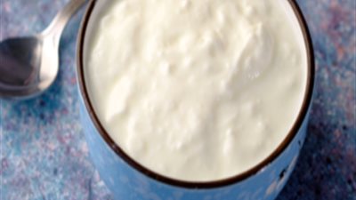 فوائد تناول اللبن الرائب بعد وجبة الغداء