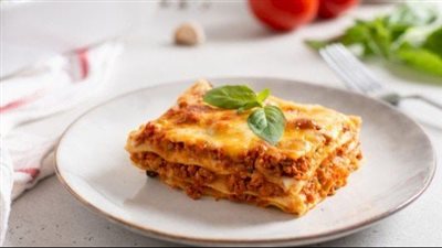 لازانيا الشهية باللحم المفروم والباذنجان.. تجربة إيطالية لا تُقاوم