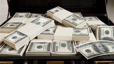 الدولار الأمريكي يتراجع بقوة متأثرًا ببيانات هامة.. وداعا لرفع اسعار الفائدة 