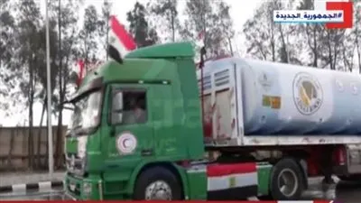 عاجل| دخول شاحنتي وقود جديدتين إلى قطاع غزة عبر معبر رفح