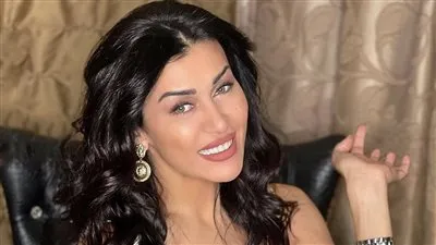 بإطلالة أنيقة.. نادين الراسي تبهر جمهورها بأحدث ظهور لها