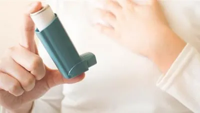 أضرار استخدام بخاخات الربو.. تأثيرات جانبية يجب مراعاتها