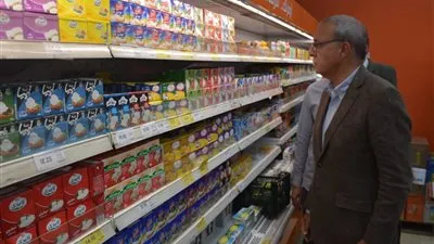 محافظ القليوبية يتابع مبادرة تخفيض الأسعار بمدينتي الخانكة وشبين القناطر 