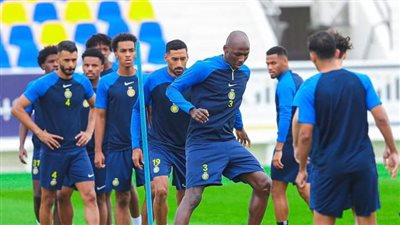 النصر يبدأ مفاوضات تجديد التعاقد مع خماسي الفريق