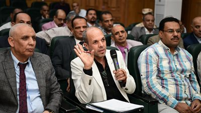 محافظ قنا يستعرض الموقف التنفيذي لمشروعات حياة كريمة المنتهية ونسب تنفيذ المشروعات الجارية