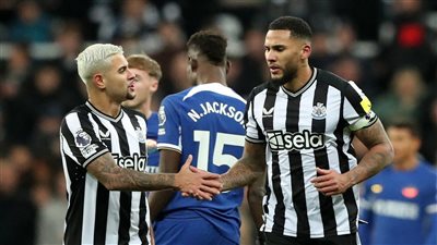 نيوكاسل يونايتد يكرم ضيافة تشيلسي بالأربعة في الدوري الإنجليزي 