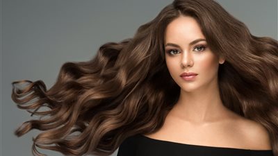 استخدامات زيت الثوم ووصفات للتخلص من رائحته في الشعر