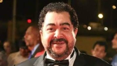 خالد سرحان يودع طارق عبد العزيز بعد وفاته