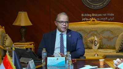 رئيس الرقابة المالية يستقبل وفد مسئولي جهاز أبو ظبي للمحاسبة لبحث سبل التعاون المشترك