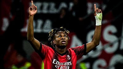 صامويل شكويزي يسجل أولى أهدافه بقميص الميلان 