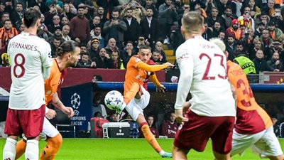 مباراة الـ 6 أهداف.. مانشستر يونايتد يسقط في فخ التعادل أمام جالطة سراي بدوري أبطال أوروبا